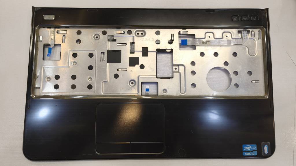 قاب دور کیبورد و پالم‌ریست لپ‌تاپ Dell Inspiron N5110 به همراه تاچ‌پد، برد سوئیچ و فلت‌ها (استوک اورجینال)