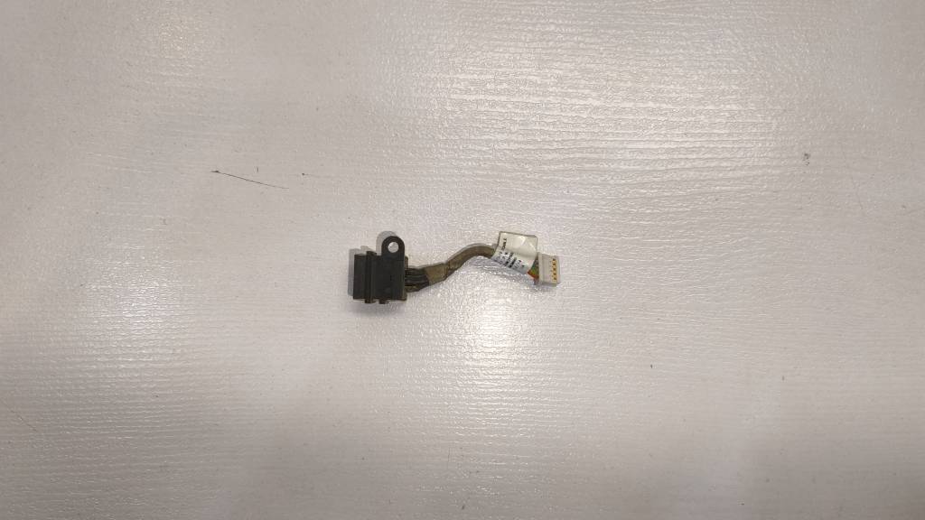سوکت شارژ لپ تاپ Dell Inspiron 1564 با کابل اورجینال پارت DD0UM3PB001